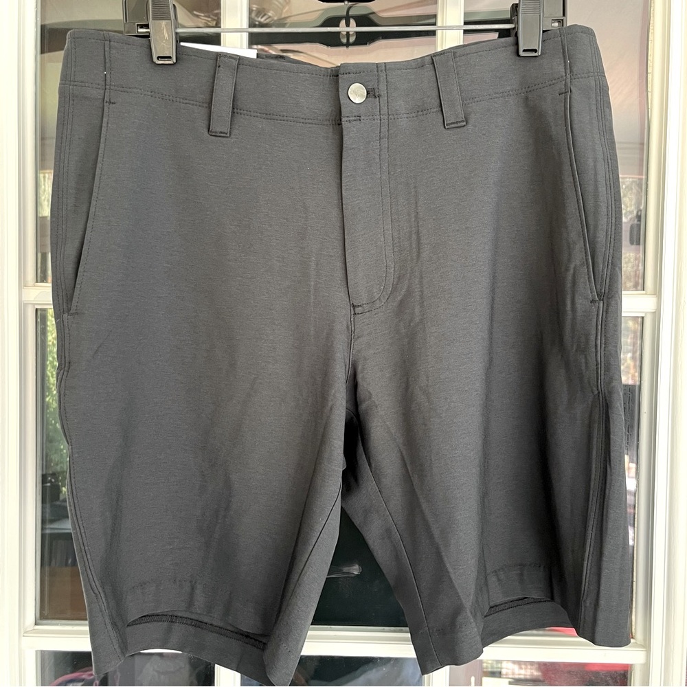 Callaway Men’s Gray Golf Shorts with Phone Pocket (Size 34) NWT